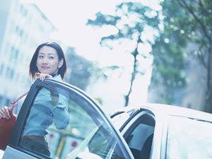 無料出張査定してくれる車買取業者