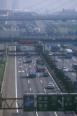 車の車検サイトを検索してご依頼下さい。